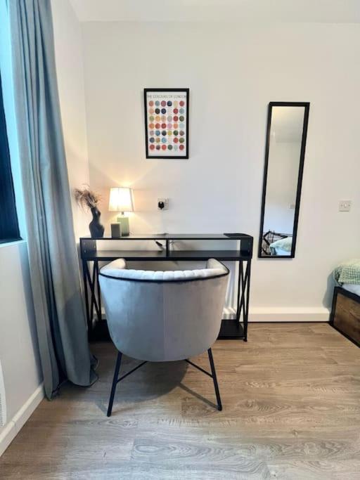 Gorgeous Flat 10 Min Walk To Stadium Free Parking London Luaran gambar