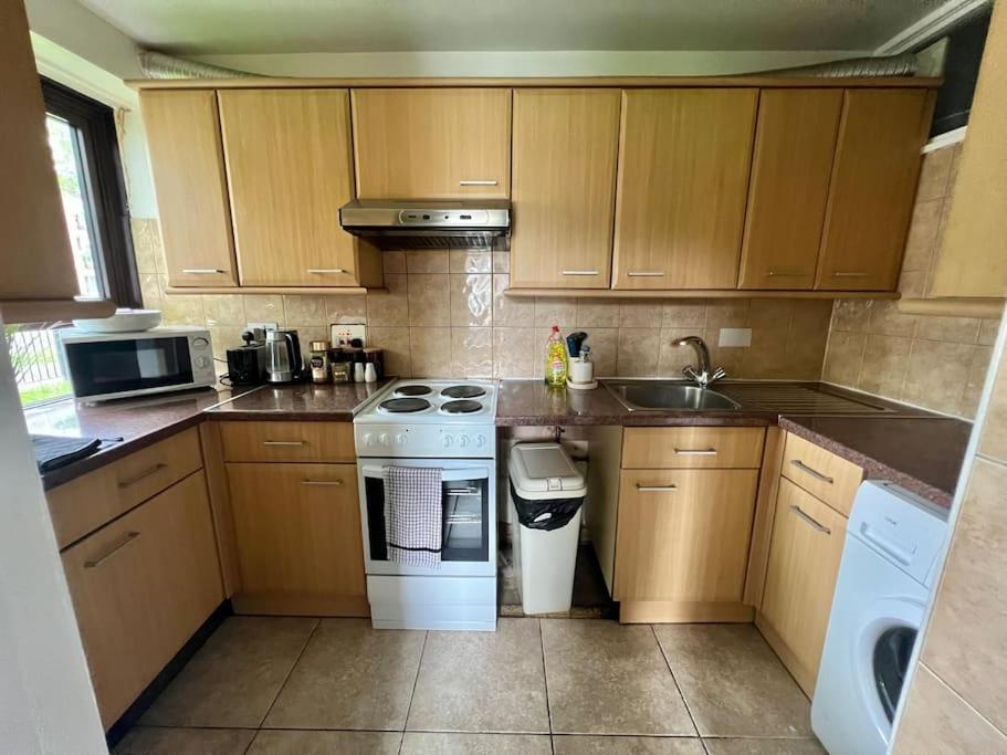 Gorgeous Flat 10 Min Walk To Stadium Free Parking London Luaran gambar